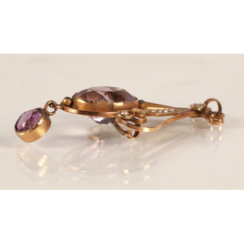 60 - 9ct gold Edwardian pendant set with amethyst and seed pearls, 3.7g
