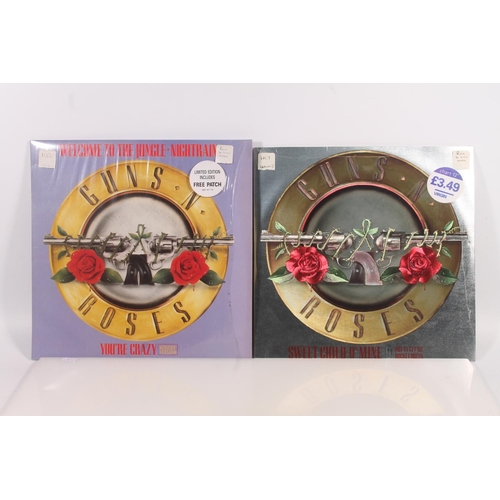 60 - Guns N' Roses, 12'' vinyl singles to include Sweet Child Of Mine with silver glimmer sleeve and Welc... 