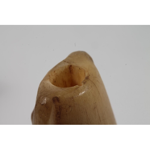 9 - Japanese kobe style carved horn and wood toy in the form of a lady, 6.5cm high, a tortoiseshell box ... 