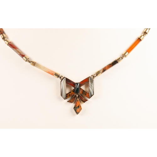 56 - Ladies agate necklace mounted in unmarked yellow metal, 39cm long