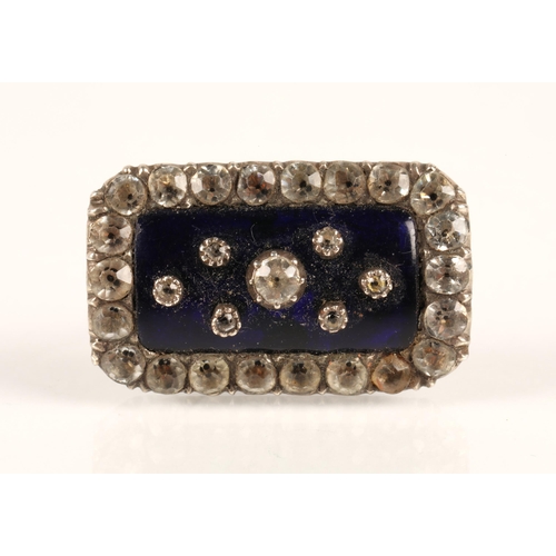 70 - Group of Georgian and later jewellery to include a mourning brooch or bracelet link with central por... 