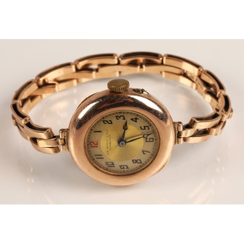 83A - Ladies 9ct gold wrist watch on a 9ct gold expandable strap, gross weight 25g