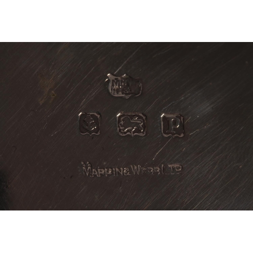 12 - Geo. V silver porringer, the two scrolled handles on a round body, on a circular foot, Mappin and We... 