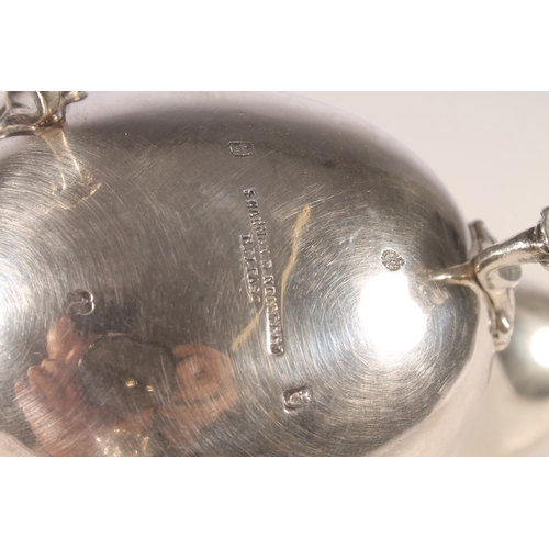 7 - Irish silver cream jug, the body of typical form with scalloped edge, acanthus scroll cast handle an... 