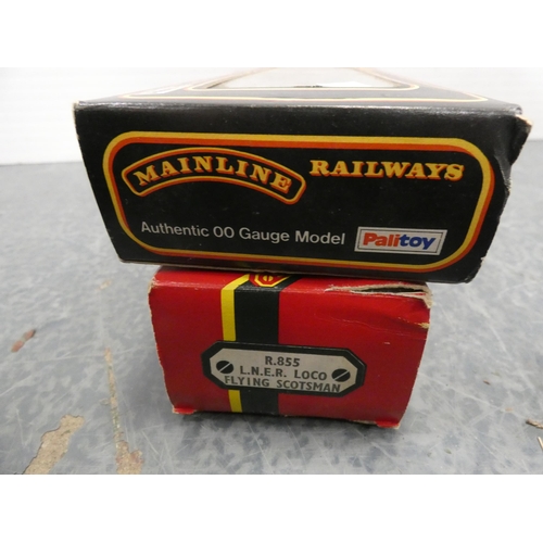 53 - Hornby Railways 4472 Flying Scotsman loco with tender, OO gauge Mainline Railways 46100 loco with te... 