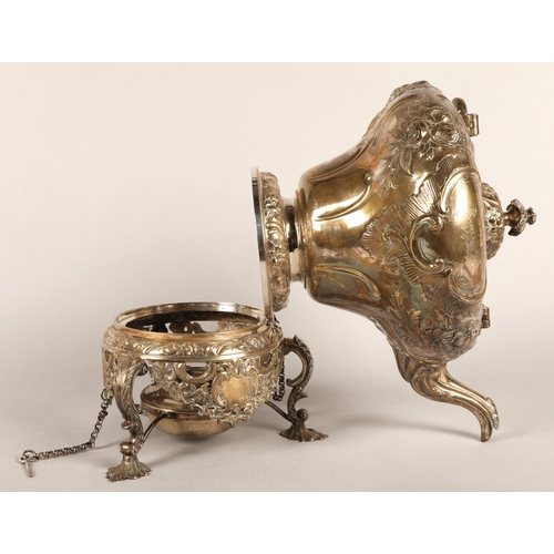 97 - Impressive silver spirit kettle, assay marked London 1916, maker D & J Wellby Ltd of London, app... 