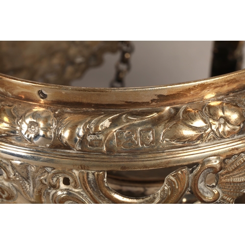 97 - Impressive silver spirit kettle, assay marked London 1916, maker D & J Wellby Ltd of London, app... 