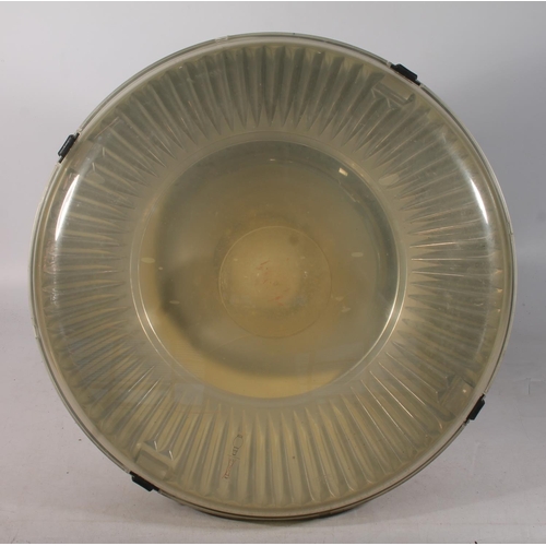 419 - Set of fourteen Industrial ceiling floodlights having ridged white plastic bodies and plastic covers... 