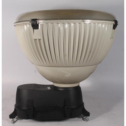 419 - Set of fourteen Industrial ceiling floodlights having ridged white plastic bodies and plastic covers... 