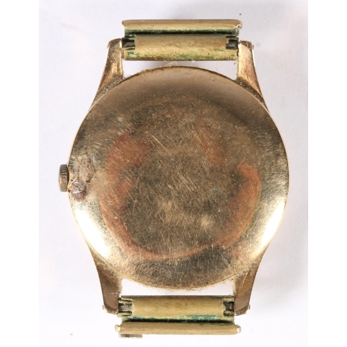 285 - 9ct yellow gold cased gents Rotary wristwatch, the champagne coloured dial with baton marker chapter... 