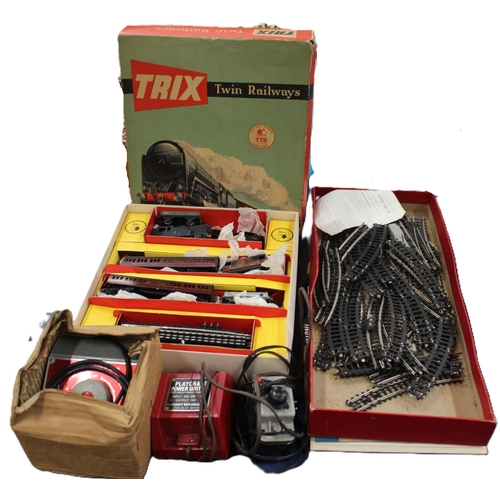 Trix twin railway TTR F23 62 passenger set, boxed, and another box ...