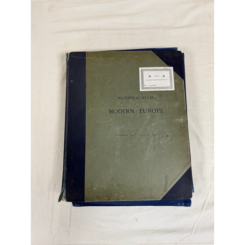 214 - POOLE REGINALD L. (Ed).  Historical Atlas of Modern Europe. The 30 orig. parts. Col. maps. Large qua... 
