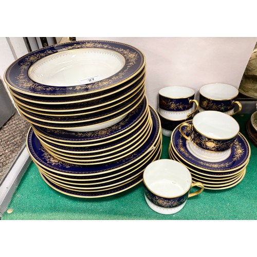27 - Bernaudaud Limoges, blue and gold Fleurs Imperiales pattern dinner set
