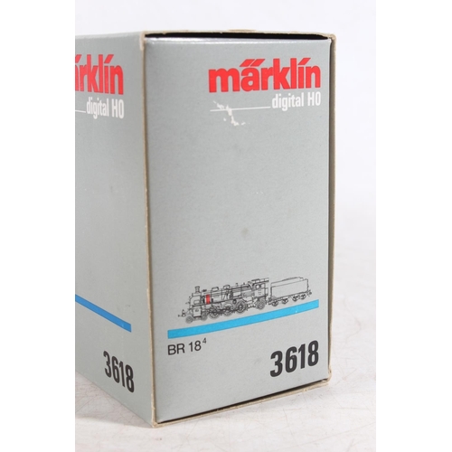1006 - Marklin of Germany digital HO scale model railways 3618 4-6-2 tender locomotive 18434 DB Deutsche Re... 