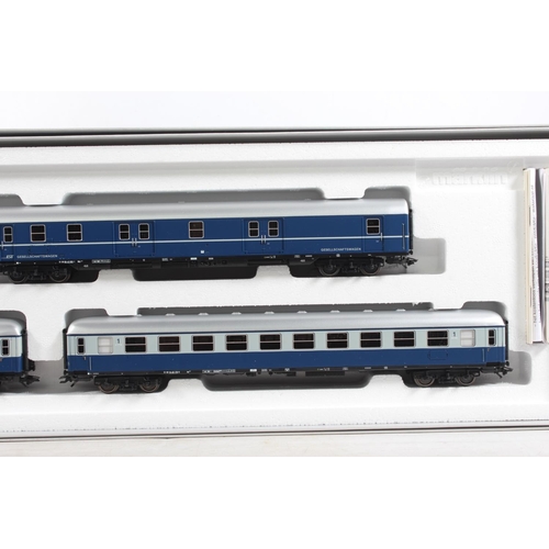 1021 - Marklin of Germany digital HO scale model railways 26526 'Musical Adventure Train' train pack set wi... 