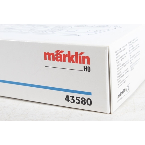 1028 - Marklin of Germany digital HO scale model railways 43580 'Bilevel Car Car Set' coach pack with type ... 