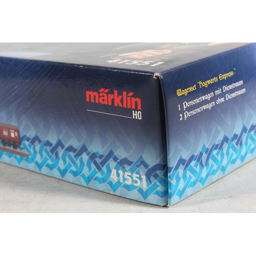 1032 - Marklin of Germany digital HO scale model railways 41551 Harry Potter Hogwarts Express coach pack, b... 