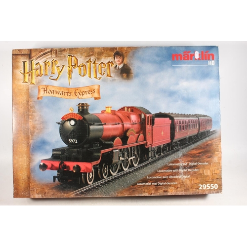 1033 - Marklin of Germany digital HO scale model railways 29550 Harry Potter Hogwarts Express 'Climb Aboard... 