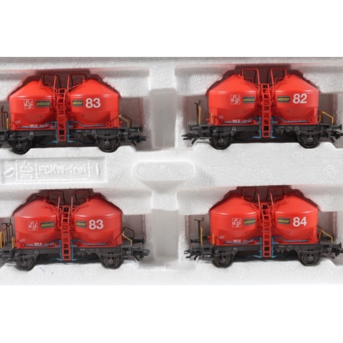 1034 - Marklin of Germany digital HO scale model railways rolling stock set to include 4514 'Silowagen Car ... 