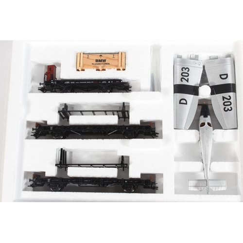1041 - Marklin of Germany digital HO scale model railways rolling stock sets to include 45093 Airplane Tran... 