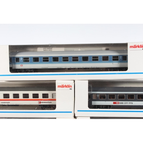 1046 - Marklin of Germany digital HO scale model railways passenger coaches to include 4125, 4232, 4283, 42... 