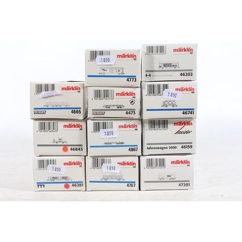 1050 - Marklin of Germany HO scale model railways rolling stock to include 4473 wagon, 4665 flat truck with... 