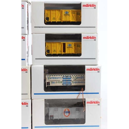 1056 - Marklin of Germany HO scale model railways rolling stock, mostly wagons or vans to include 4423 x2, ... 