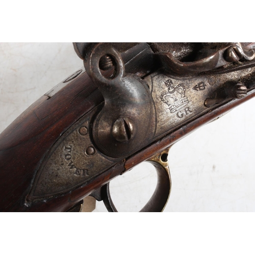 1820 - British India pattern Brown Bess flintlock rifle, the lock plate stamped 'TOWER' and with crowned GR... 