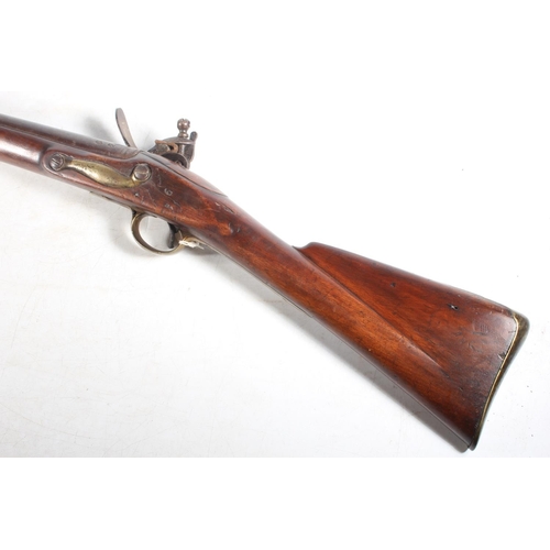 1820 - British India pattern Brown Bess flintlock rifle, the lock plate stamped 'TOWER' and with crowned GR... 