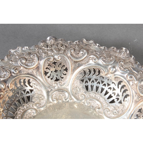 13 - Pair of Scottish silver pierced bowls with heavy repousse decoration, 18cm diameter, Hamilton & ... 