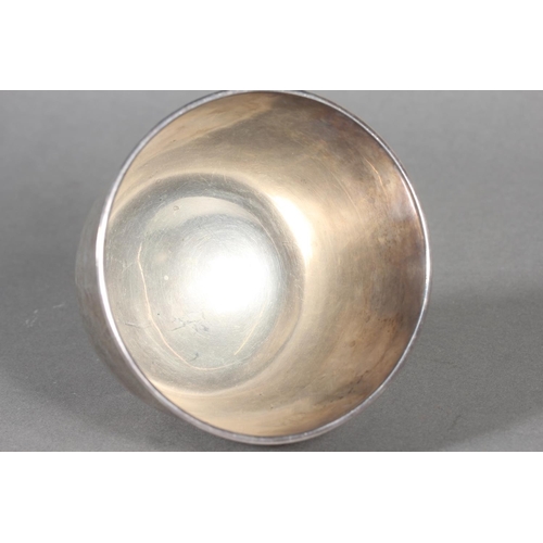 14 - Geo V silver deep bowl of plain form, Crichton Brothers, London, 1917, 211g.&nbsp;