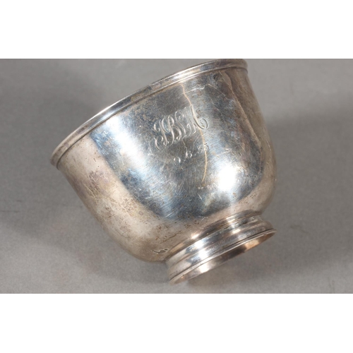 14 - Geo V silver deep bowl of plain form, Crichton Brothers, London, 1917, 211g.&nbsp;