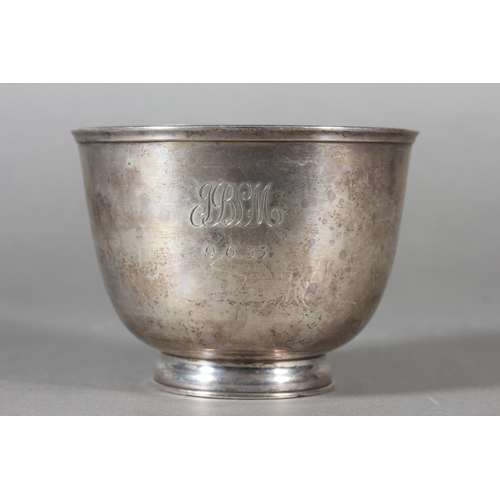 14 - Geo V silver deep bowl of plain form, Crichton Brothers, London, 1917, 211g.&nbsp;