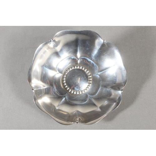 20 - Tiffany & Co sterling silver Lotus bowl of shaped form, 13cm diameter, 162g.&nbsp;&nbsp;