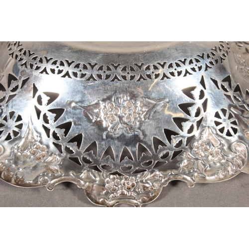 25 - Victorian silver heavily foliate decorated pierced bon bon dish or basket, Martin, Hall & Co (Ri... 