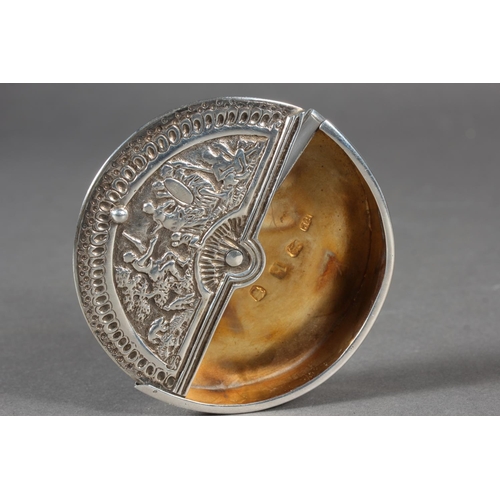 10 - Antique silver half moon shaped snuff box, with swivel top with figure decoration, Robert Peaston, L... 