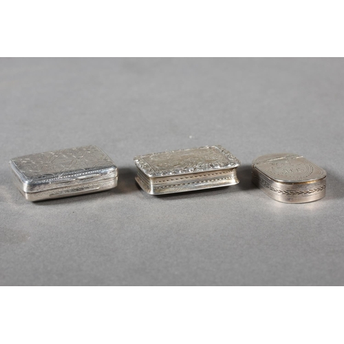 7 - Two antique silver vinaigrettes, Nathaniel Mills and Thomas Shaw, Birmingham, and a small silver snu... 