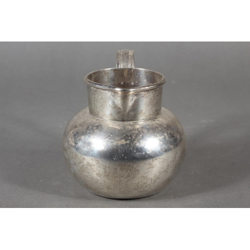 42 - Geo V silver cream jug with loop handle, maker possibly GE or GF, London, 1924, 279g.