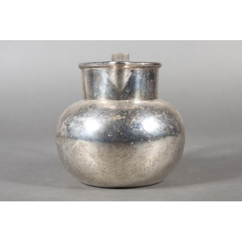 42 - Geo V silver cream jug with loop handle, maker possibly GE or GF, London, 1924, 279g.