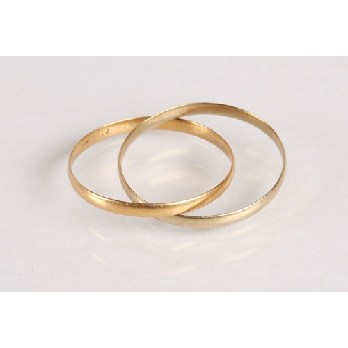 Two-tone interlocking gold bands, faded marks, 1.5g, ring size R