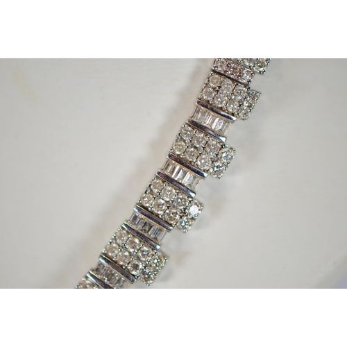 66 - Diamond collar, baguette and brilliant-cut, set in white gold, '18k', 64g gross.