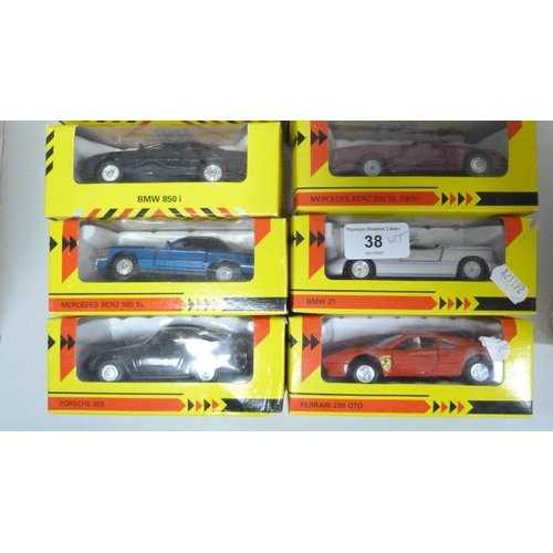 38 - Collection of seventeen Maisto Supercar and Shell Sportscar diecast models to include Ferrari F40, J... 