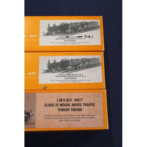 1035 - Three Nu-Cast (Nucast) OO gauge super detailed model kit locomotives including 4-4-0 D41 LNER Southe... 