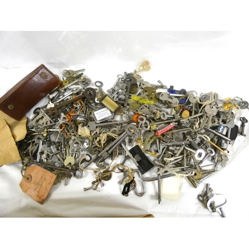 26 - Large collection of keys.