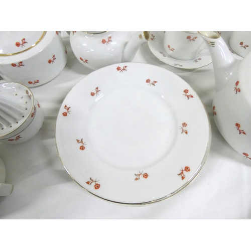 30 - Puls, Austrian floral pattern tea and dinner service.