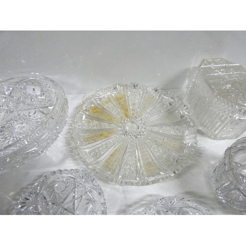5 - Eighteen Antique American cut glass bowls with fans and hobstars pattern, sawtooth edges, circa 1896... 