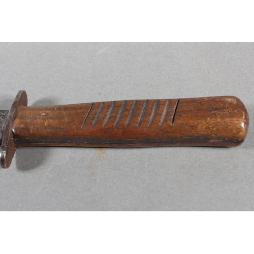 WWI era Imperial German trench knife, the blade ricasso stamped 'HUGO ...