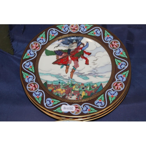 120 - Eight Villeroy & Boch collectors plates.