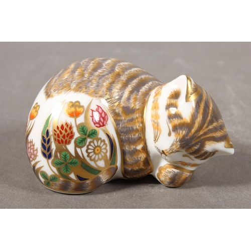 287 - Royal Crown Derby snail paperweight and a Cottage Garden Kitten. (2)
