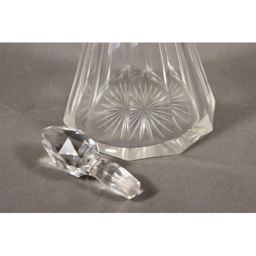 290 - Cut glass decanter and stopper with silver collar, manufactured in Birmingham 1900.